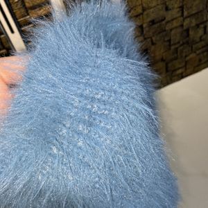 cute furry blue crop top zara