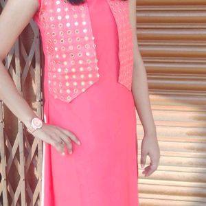 Pink Embellished Straight Kurta,Has A Mandarin Collar, Sleeveless,Side Slits, Straight Hem..