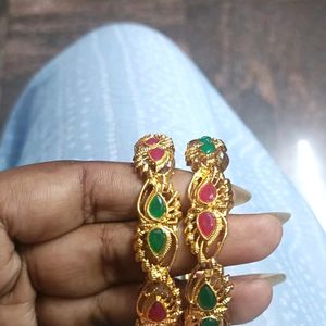 Multicolour Bangles Of Pair New