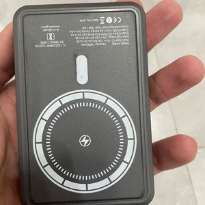 Macsafe Wireless Powerbank With Strong Magnet