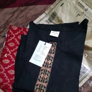 Bunai Branded Black Kurta Set With Red Dupatta