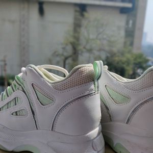 Outryt brand casual shoes / Size - 4