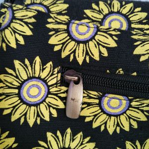 Black Sunflower Shoulder Bag