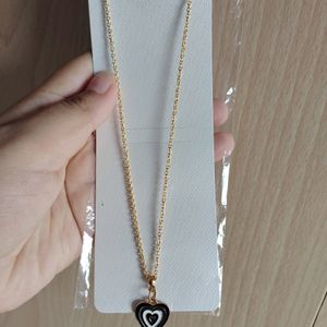 HEART SHAPE NECKLACE 💗