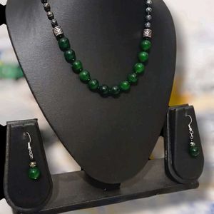 GreenAcrylic Beads Necklace Handmade New.