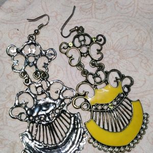 Oxidised Silver Yellow Danglres