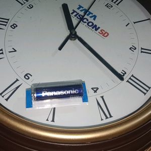 New Wall Clock With Free Battery