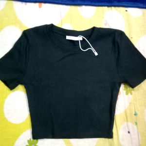 Zara Cropped T-shirt, S