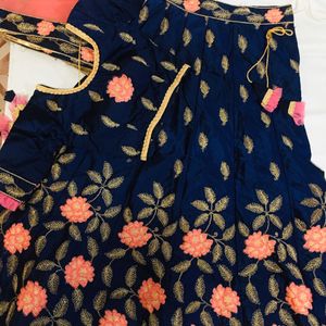 selling lehenga choli in very better condition