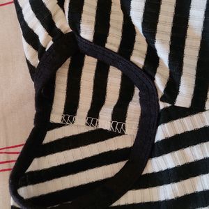 B/W Stripes - Off Shoulder Top