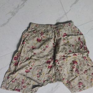 New Shorts 🩳 For girls Elastic Never Used