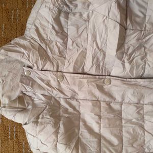 GAP PUFFER BEIGE JACKET