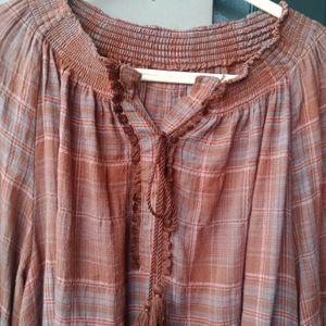 Beautiful Brown Checker Top