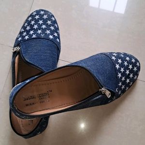 Denim Casual Shoes With Star Prints And Zip