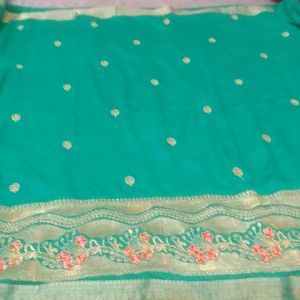 Saree With Heavy Embroidery On Bottom