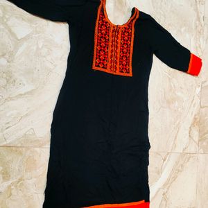 Black Kurti