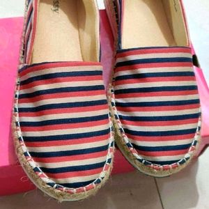 Espadrilles / loafers