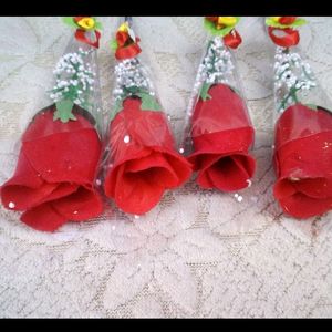 Gift Flower  2 Pc