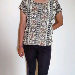 Ateesa Printed Ethnic Gold Tshirt