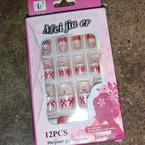 12 Pcs Fake Nails With Glue Tube (Unused)