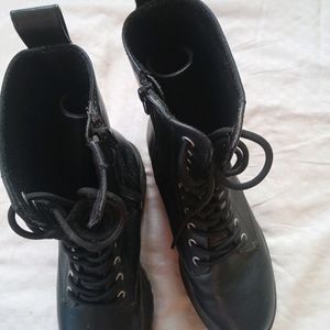 Boots For Both Men/Women