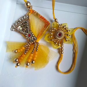 Rakhi For Bhaiya Bhabhi With Roli Akshat