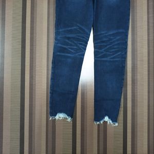 W-53 Size-26 Knee Cut Slim Fit Women Denim Jeans