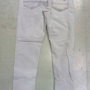 Chic Off-white Straight Cut Jeans