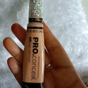 la girl concealer