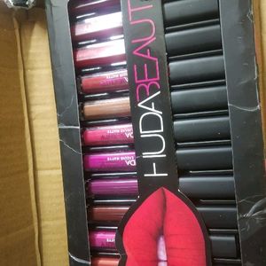 Huda Beauty 👄lipsticks Combo