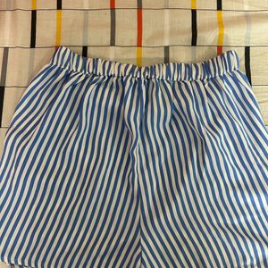 Blue&White striped Shorts