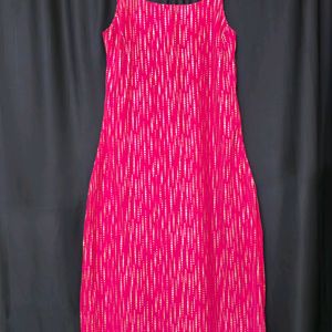 Dark pink kurta in georgette.