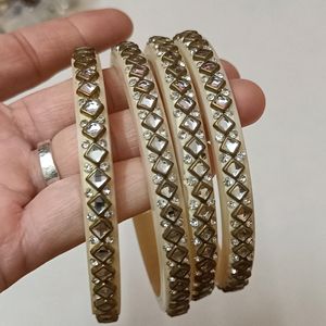 Combo Of Multicolour Bangles .