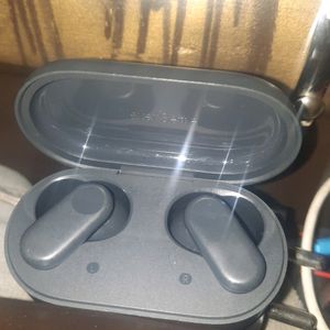 ONE Plus NORDS 2r EARBUDS