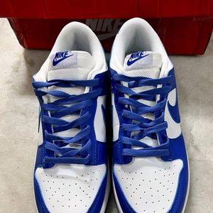 NIKE KENTUCKY DUNKS SIZE - UK 7