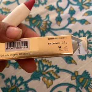 Myglamm Perfect Curves Matte Lip Crayon