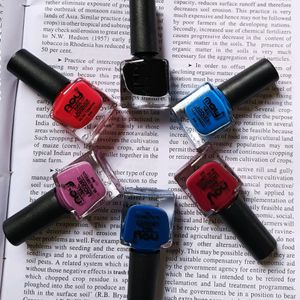 Pack Of 12 nail paint