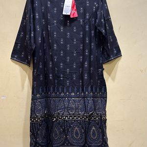 Avaasa Floral Print Straight Kurta Size L