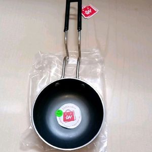 ESSENTIAL IRON TADKA FRY PAN WITH STEEL HANDLE