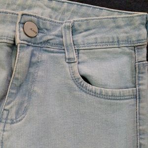 Un Used Jeans