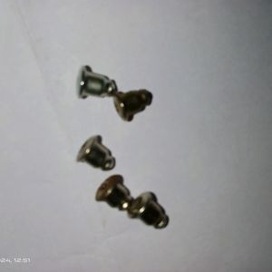 Used Earings With 5 Hooks