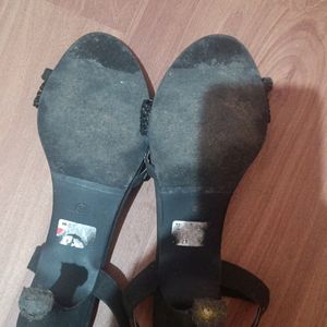 Black Metro Sandals