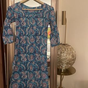 Beautiful Cotton Blue Floral Short Kurta