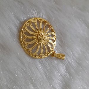 Gold Plated Pendal