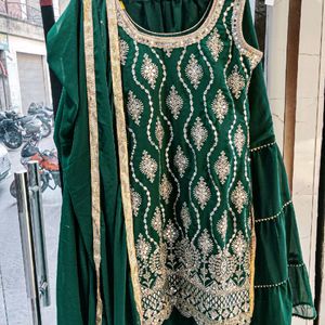 Elegant Garara Suit With Intricate Thread Work