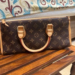 Auth Louis Vuitton Popincourt Bag