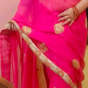 Beautiful Saree Without Blouse