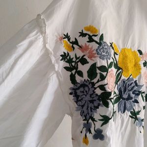 Zara Smart Casual Floral Embroidered Top