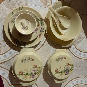 26-Piece Dinner Set