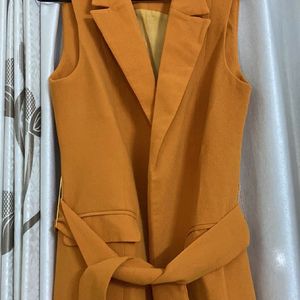 Trendyol Sleeveless Coat🌼